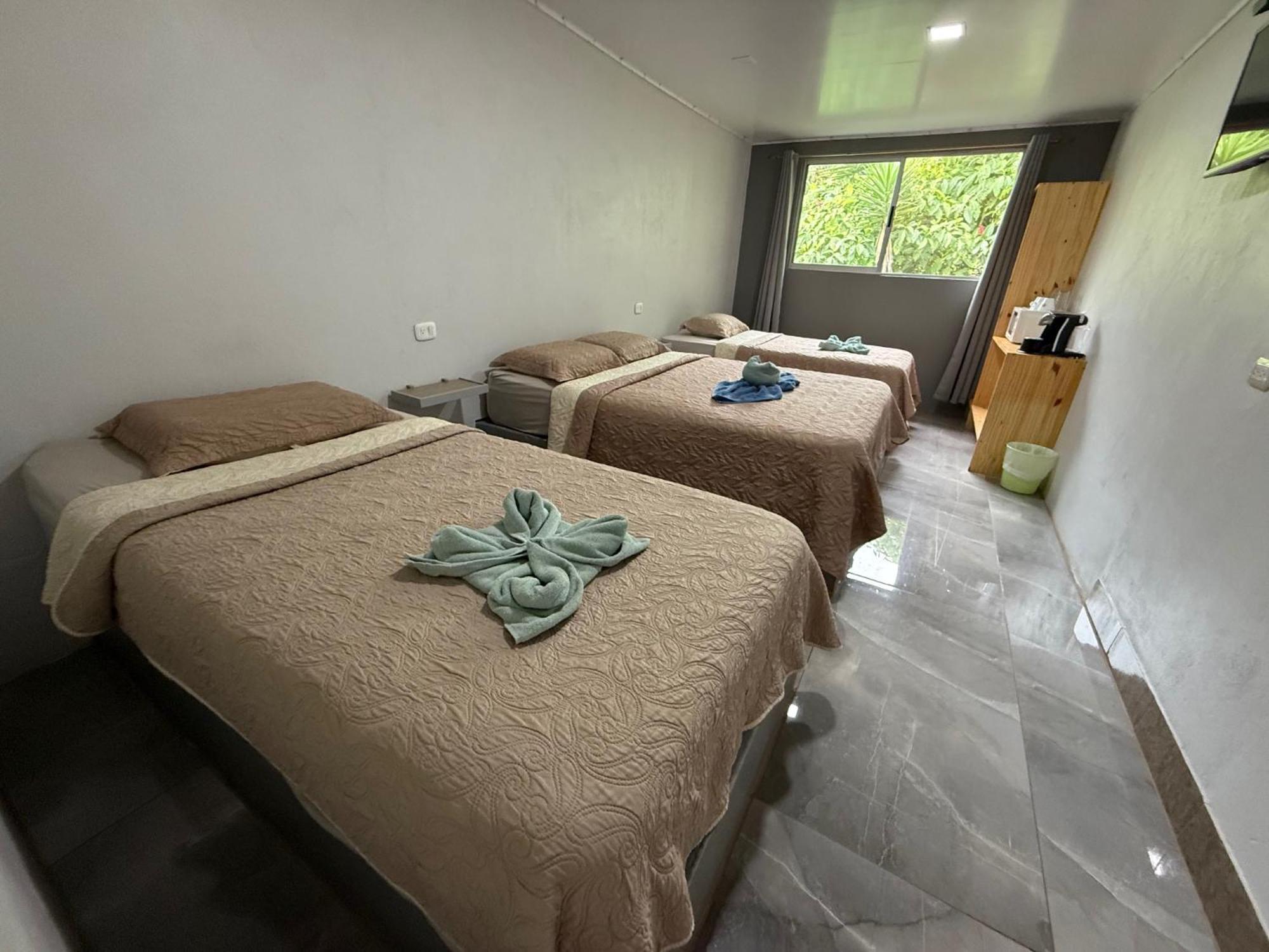 Hotel Uran Rivas Exteriér fotografie