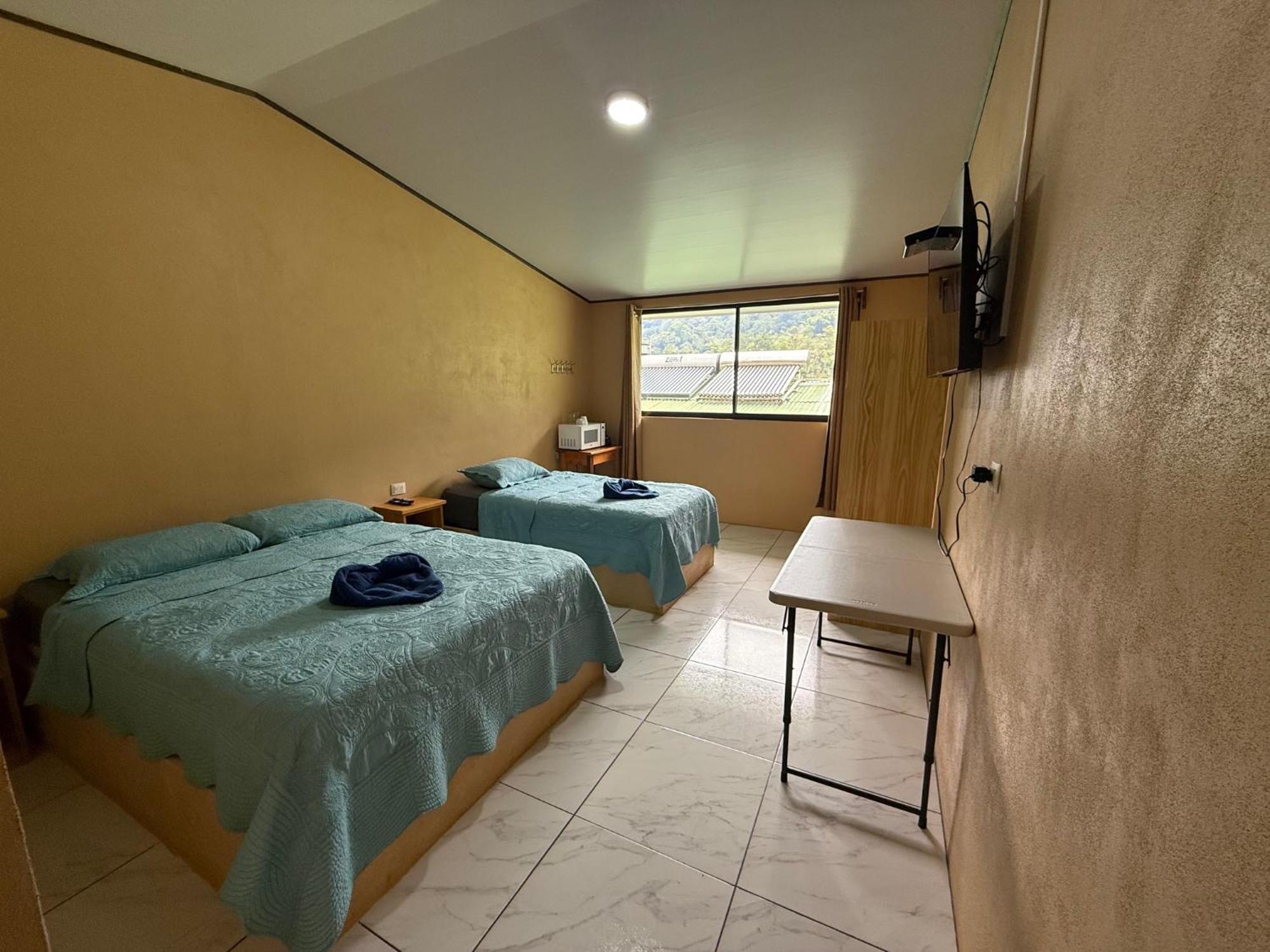 Hotel Uran Rivas Exteriér fotografie
